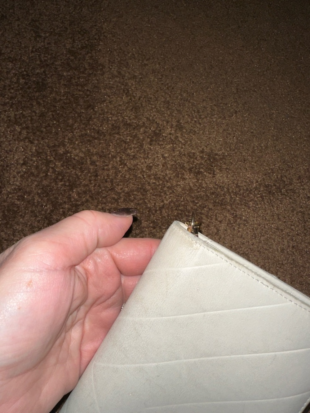 CHANEL Oatmeal white family shade. Quilted CC Logo Wallet - Picture 16 of 16